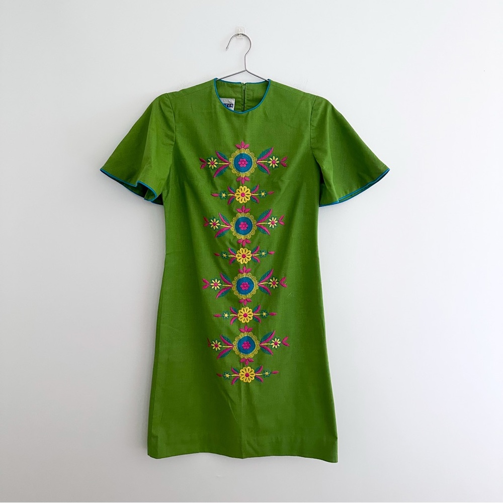 Vintage Green Floral Embroidered Midi Dress - Picture 8 of 8